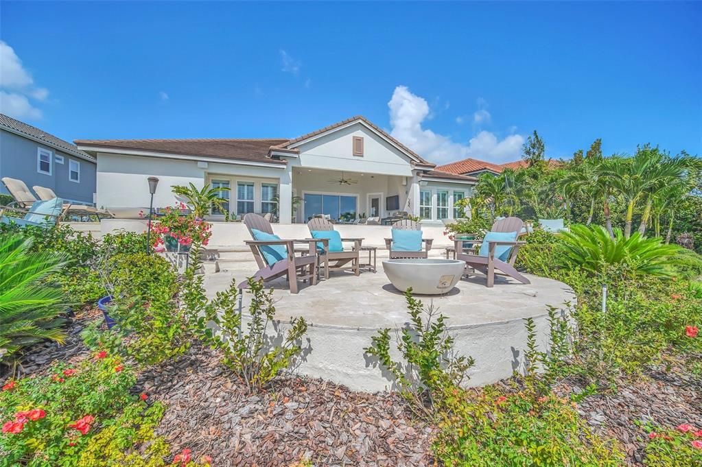 Recently Sold: $1,999,999 (4 beds, 5 baths, 4056 Square Feet)