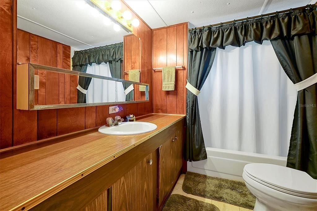 На продажу: $674,900 (2 спален, 2 ванн, 1500 Квадратных фут)