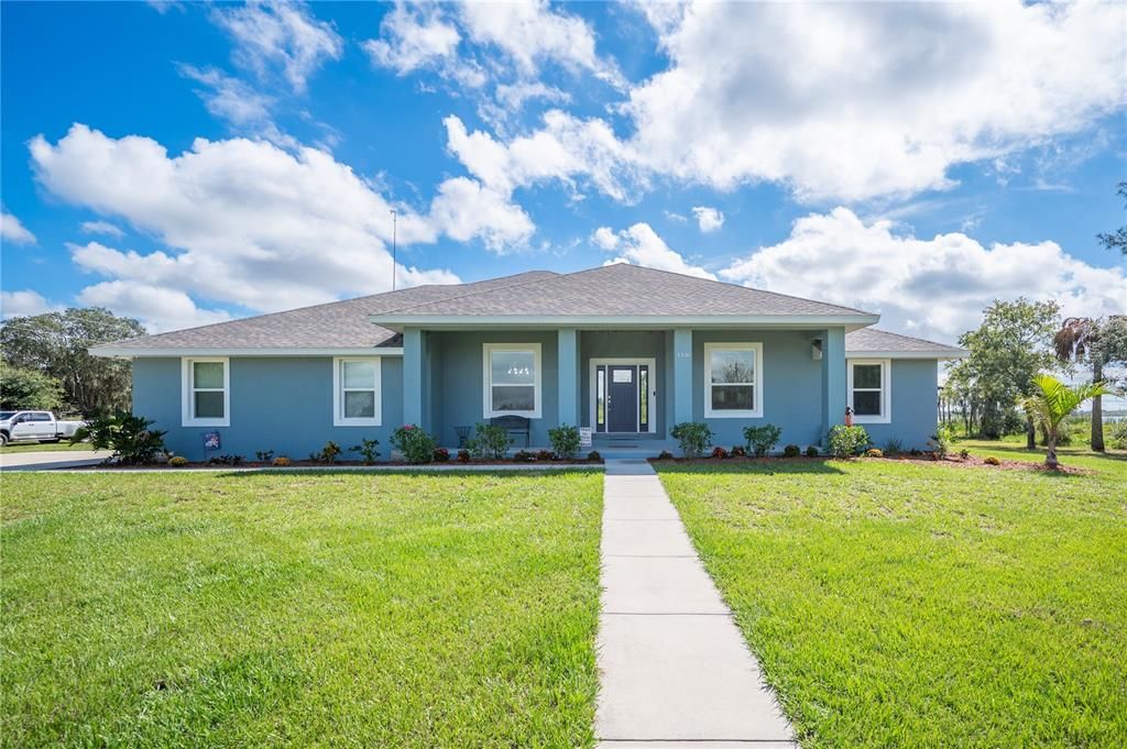 Recently Sold: $1,200,000 (4 beds, 2 baths, 2570 Square Feet)