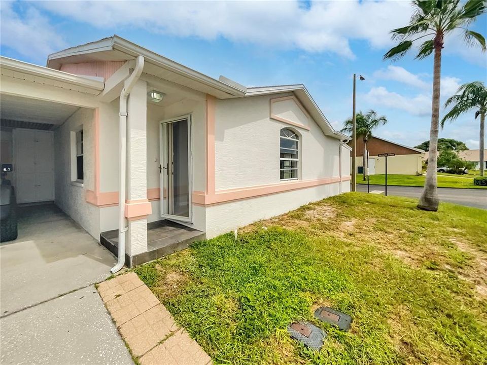 Recently Sold: $217,000 (2 beds, 2 baths, 1000 Square Feet)