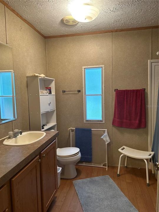 Recently Sold: $89,900 (2 beds, 2 baths, 1088 Square Feet)