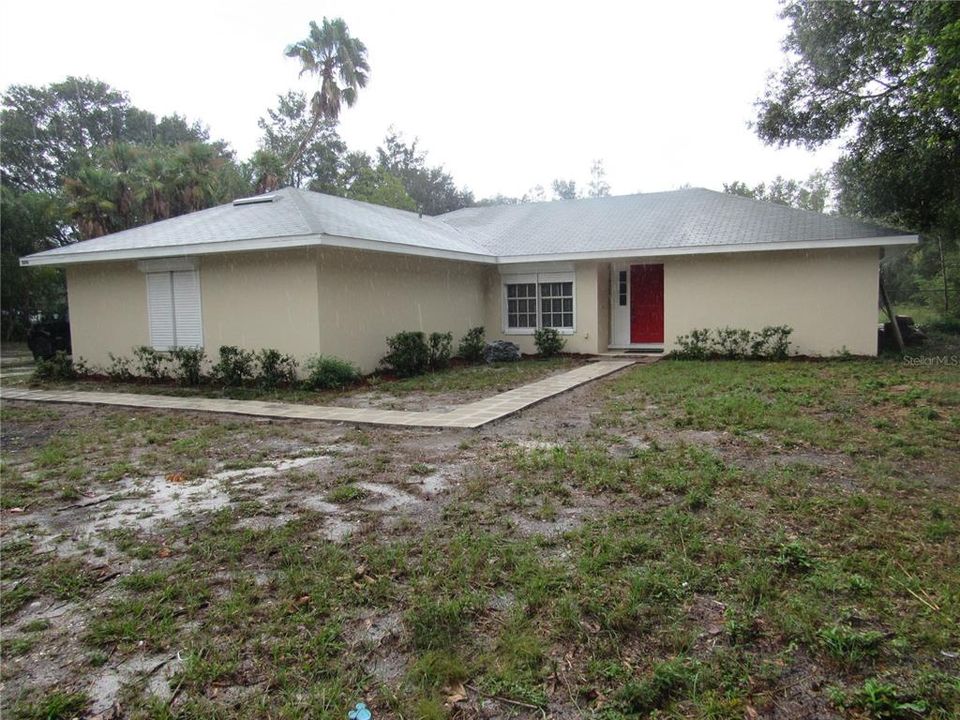 Recently Sold: $384,900 (3 beds, 2 baths, 1411 Square Feet)