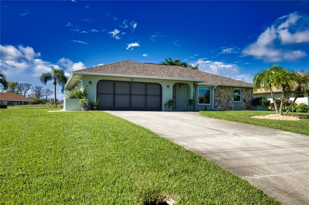 Recently Sold: $349,000 (3 beds, 2 baths, 1432 Square Feet)