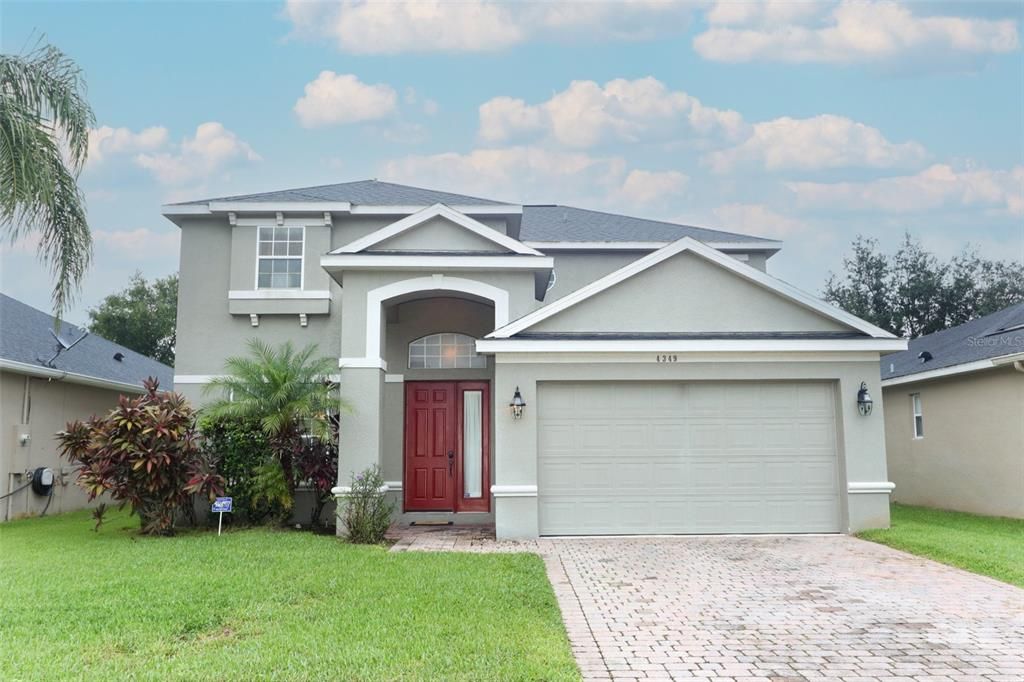 Recently Sold: $599,000 (5 beds, 3 baths, 2410 Square Feet)