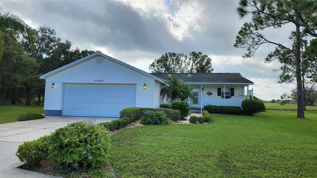 Recently Sold: $350,000 (3 beds, 2 baths, 1692 Square Feet)