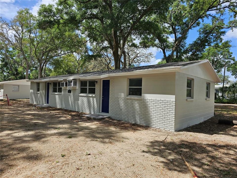 Recently Rented: $1,200 (2 beds, 1 baths, 567 Square Feet)