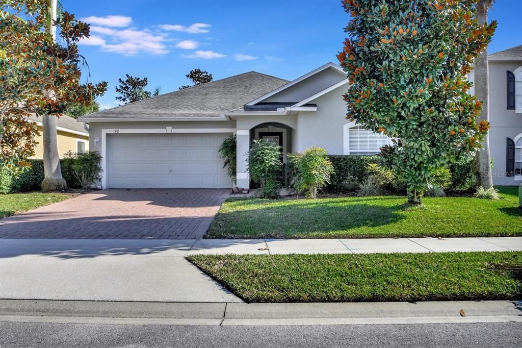 Recently Sold: $315,000 (4 beds, 2 baths, 2015 Square Feet)