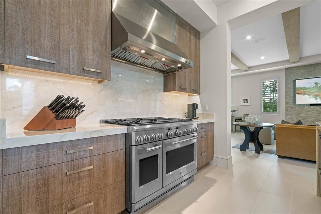 Recently Sold: $2,750,000 (3 beds, 3 baths, 3205 Square Feet)