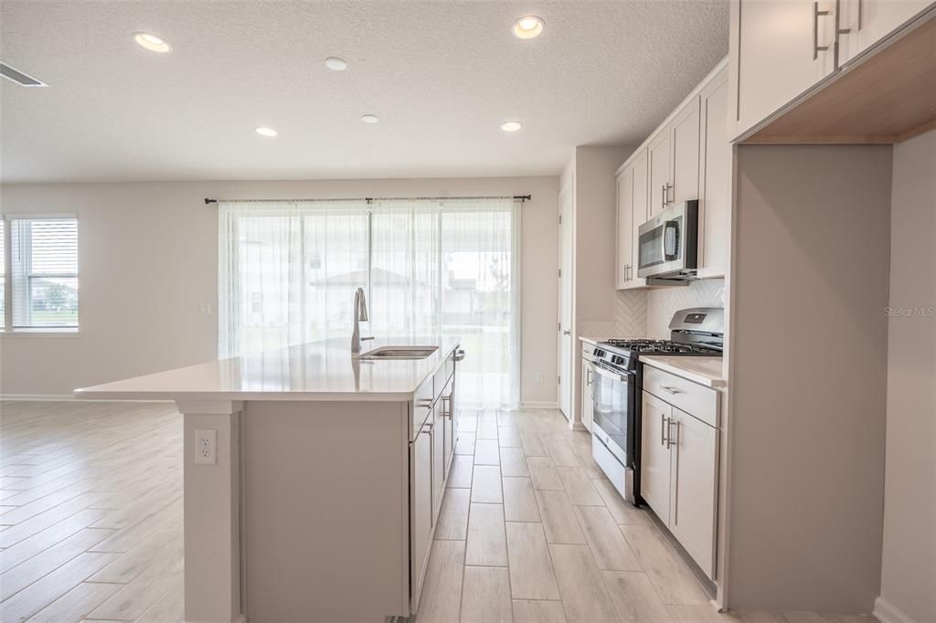 Active With Contract: $394,500 (4 beds, 3 baths, 2383 Square Feet)