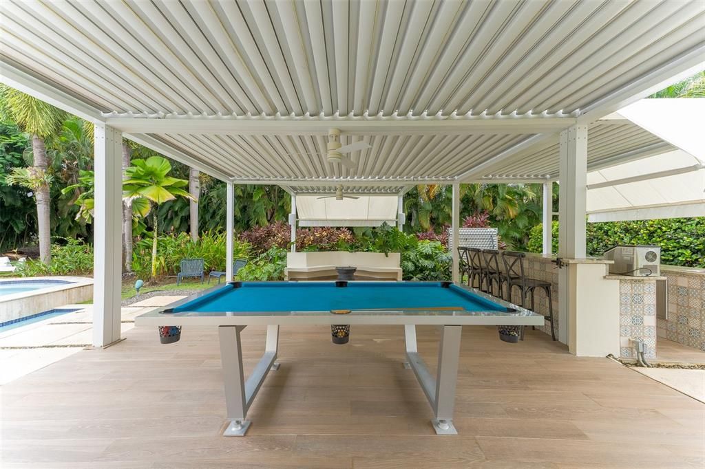 Recently Sold: $1,750,000 (4 beds, 4 baths, 3800 Square Feet)