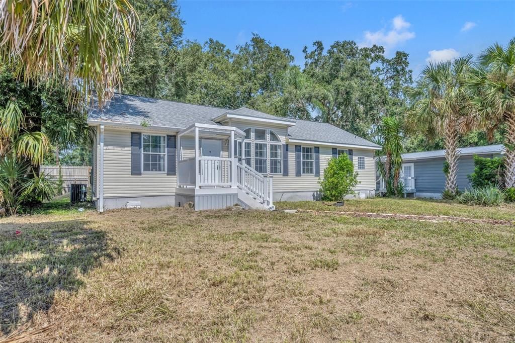 Recently Sold: $126,000 (3 beds, 2 baths, 1479 Square Feet)