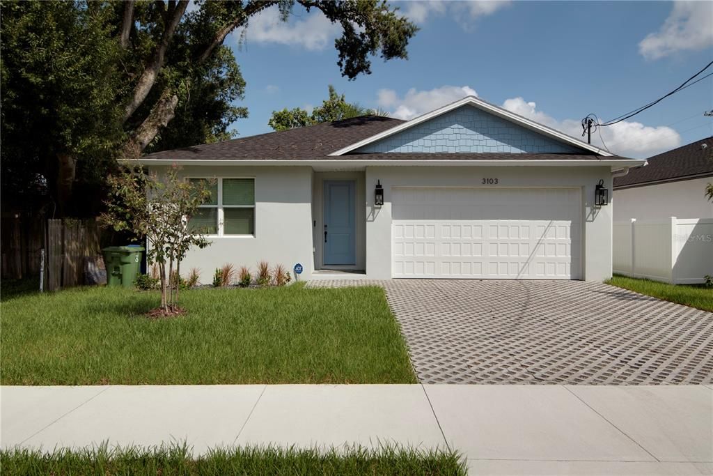 Active With Contract: $3,800 (4 beds, 2 baths, 1741 Square Feet)