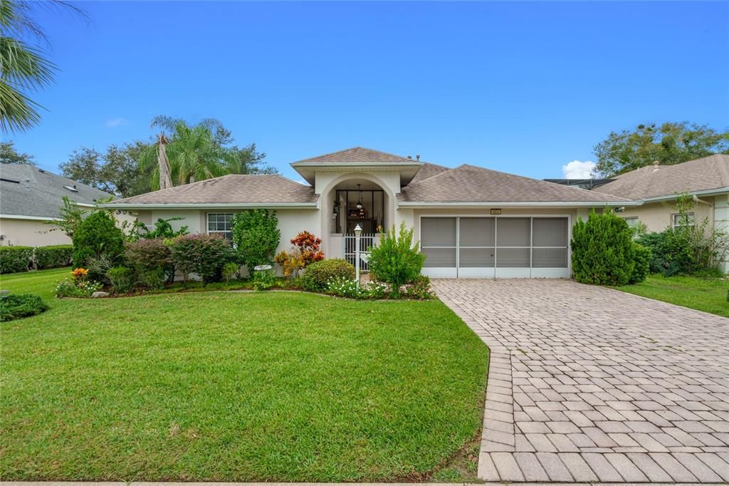 Recently Sold: $425,000 (3 beds, 3 baths, 2135 Square Feet)