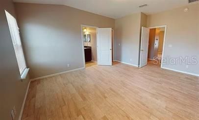 Recently Rented: $1,650 (3 beds, 2 baths, 1424 Square Feet)