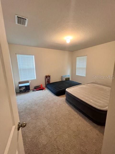 Recently Rented: $2,000 (4 beds, 2 baths, 1758 Square Feet)