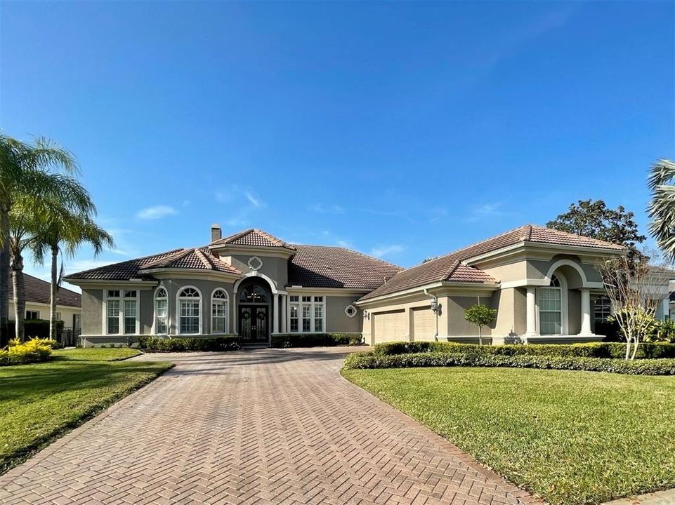 Recently Sold: $1,800,000 (4 beds, 3 baths, 4247 Square Feet)