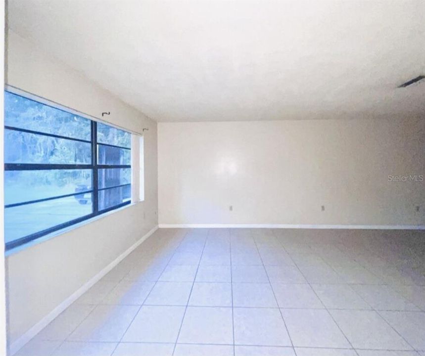 Recently Rented: $1,250 (2 beds, 2 baths, 1024 Square Feet)