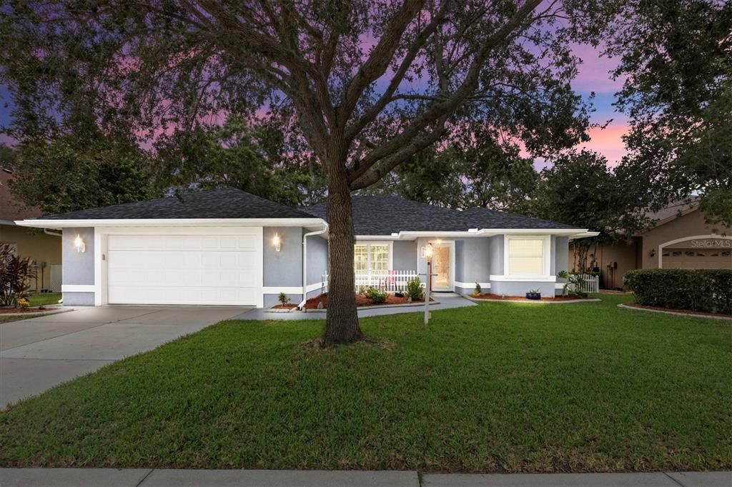 Recently Sold: $549,900 (3 beds, 2 baths, 1975 Square Feet)