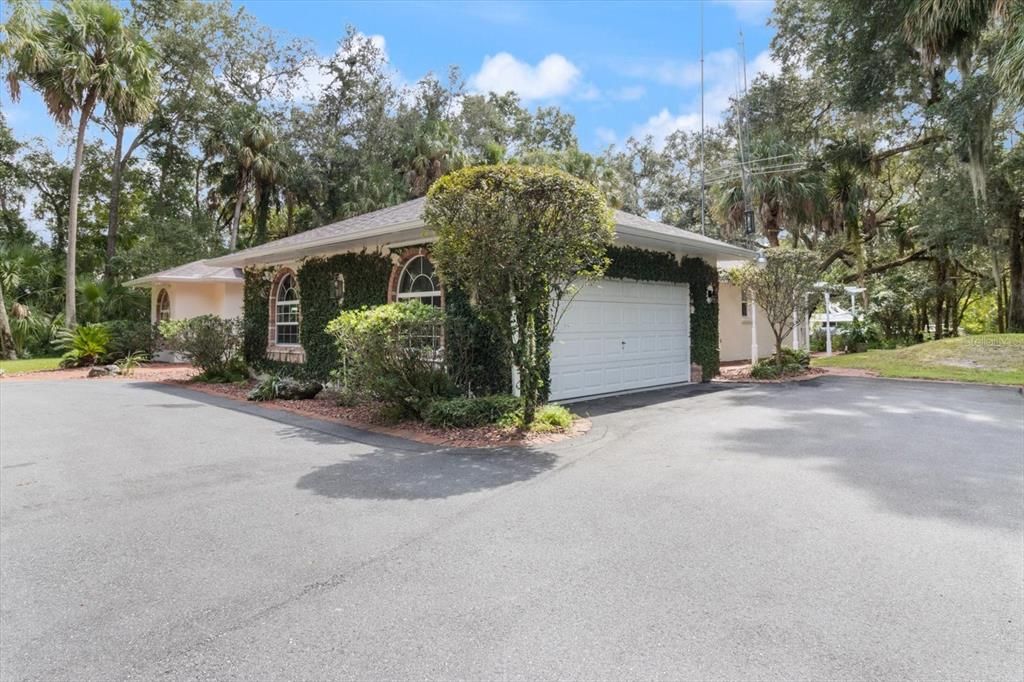 Recently Sold: $795,000 (3 beds, 2 baths, 2058 Square Feet)