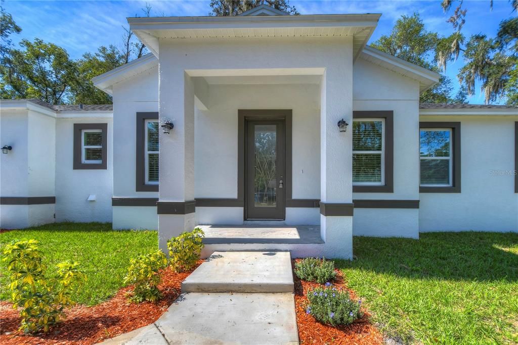 Recently Sold: $529,900 (4 beds, 2 baths, 1740 Square Feet)