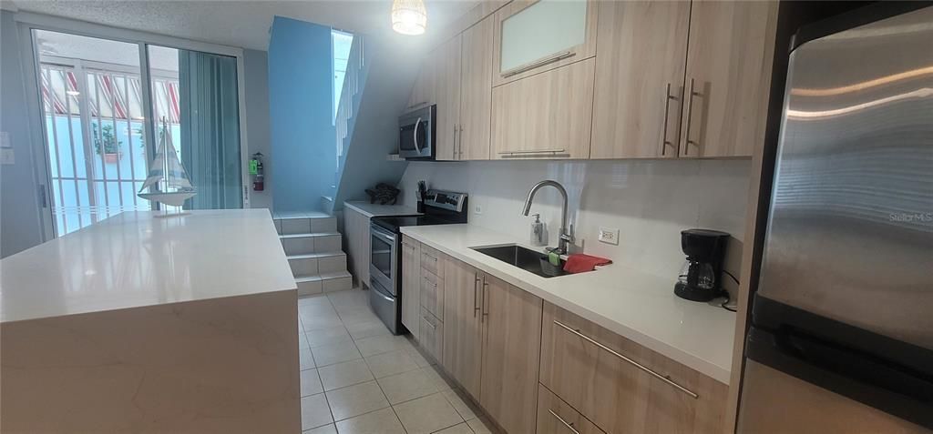 For Sale: $359,000 (2 beds, 1 baths, 0 Square Feet)