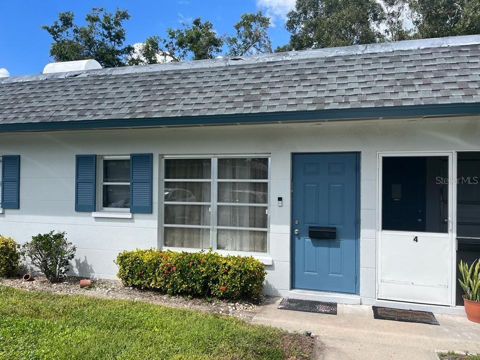 Недавно продано: $164,000 (2 спален, 2 ванн, 972 Квадратных фут)