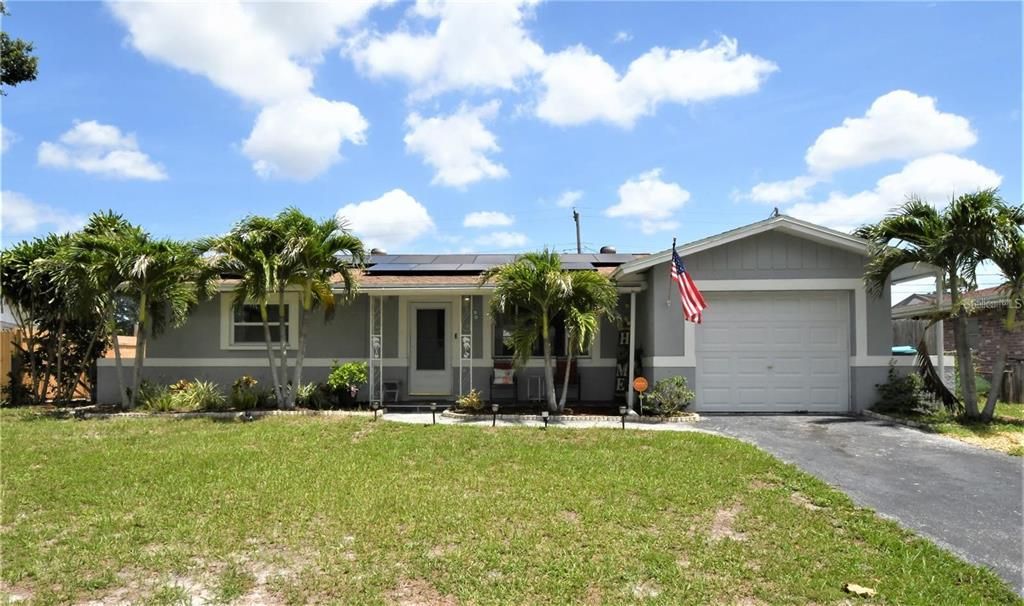 Recently Sold: $420,000 (3 beds, 2 baths, 1135 Square Feet)