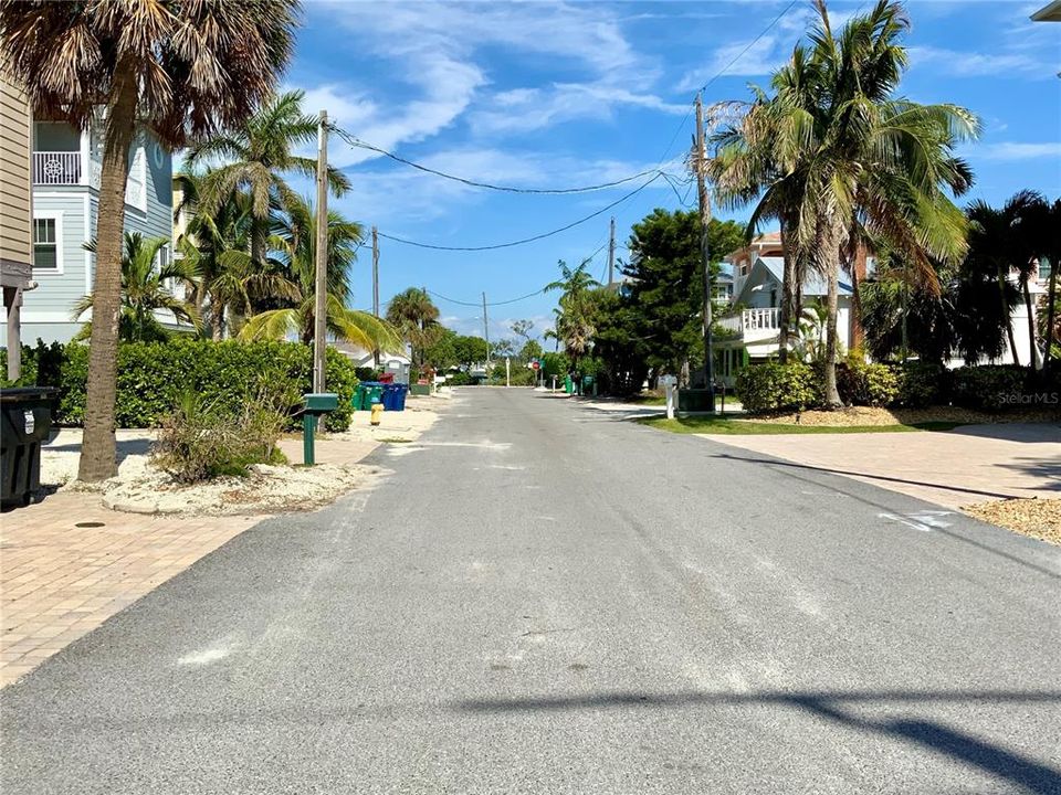 5th Street towards the bay