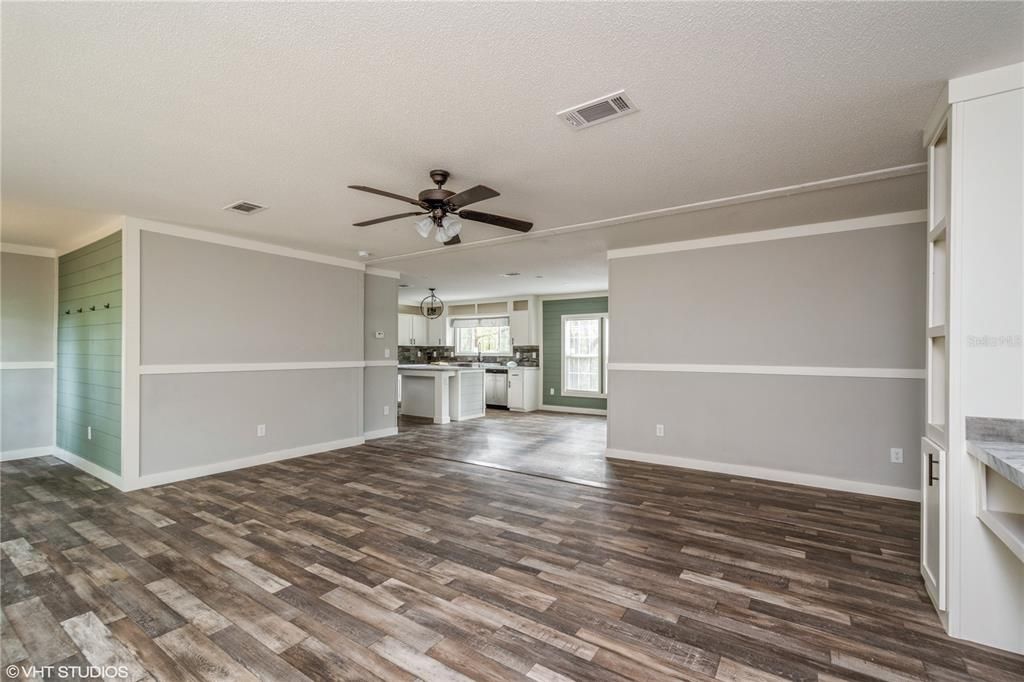 Recently Sold: $269,500 (3 beds, 2 baths, 1720 Square Feet)