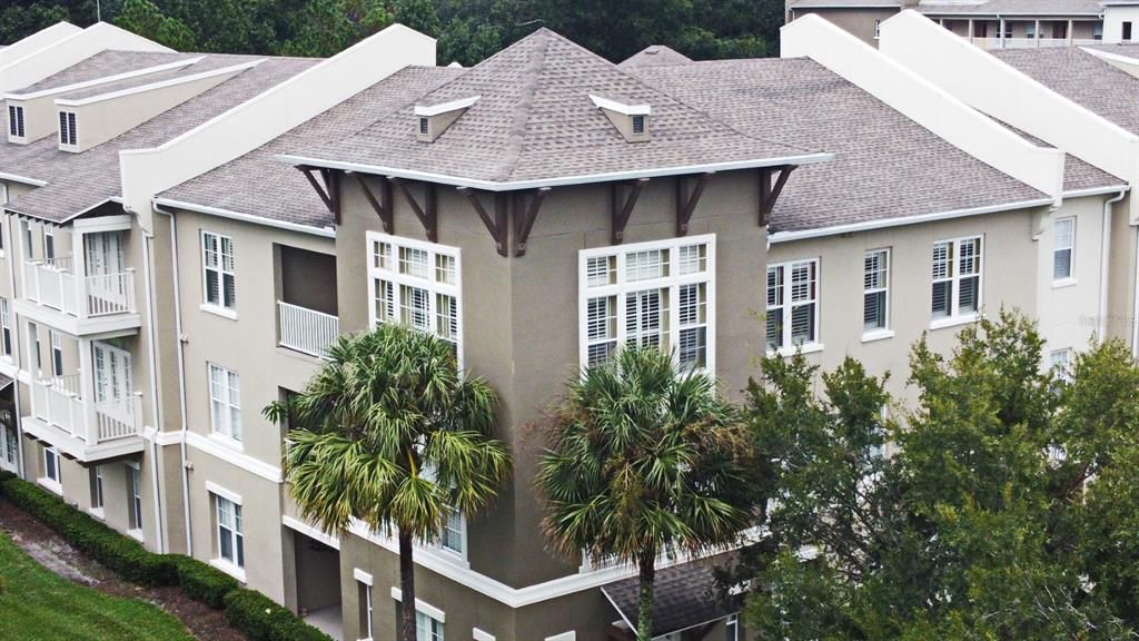 Exterior Corner Unit