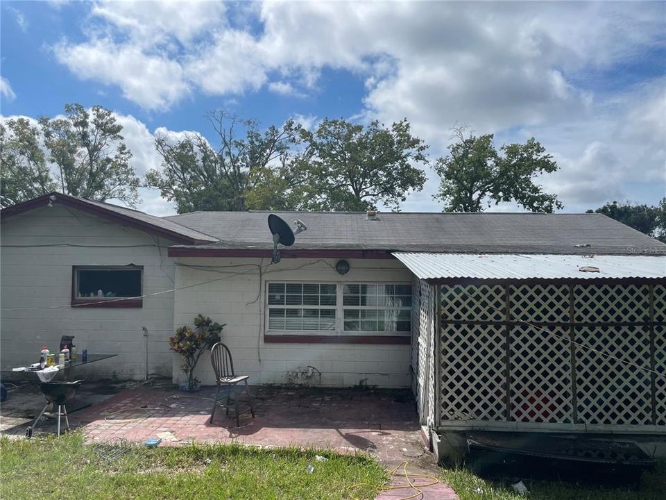 Recently Sold: $299,000 (4 beds, 2 baths, 1504 Square Feet)