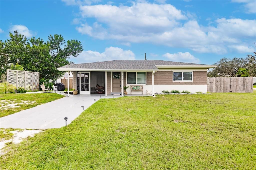 Vendido Recientemente: $299,900 (3 camas, 2 baños, 1366 Pies cuadrados)