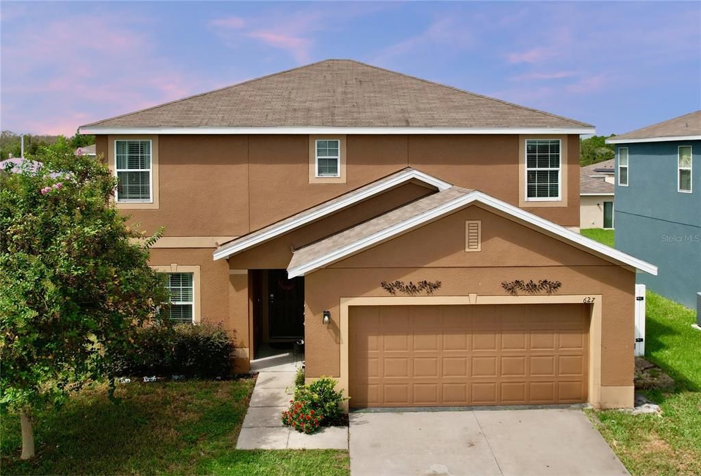 Recently Sold: $375,000 (5 beds, 3 baths, 2595 Square Feet)