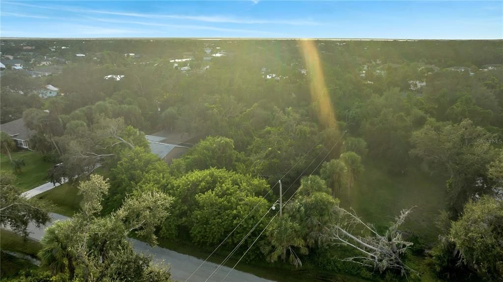 合同活跃: $22,500 (0.23 acres)