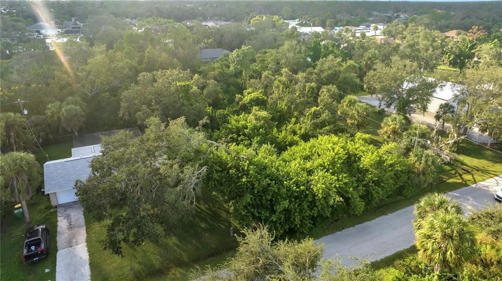 合同活跃: $22,500 (0.23 acres)