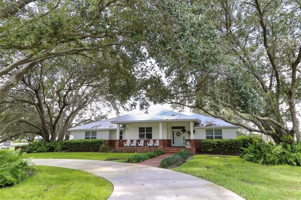 Recently Sold: $525,000 (3 beds, 2 baths, 2421 Square Feet)