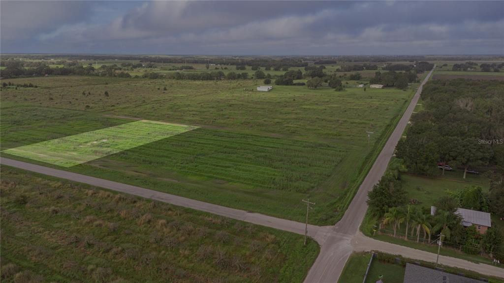 最近售出: $305,000 (1.03 acres)