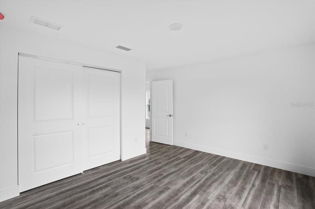 Active With Contract: $738,900 (3 beds, 2 baths, 1845 Square Feet)