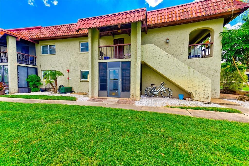 Recientemente alquilado: $1,600 (1 camas, 1 baños, 700 Pies cuadrados)