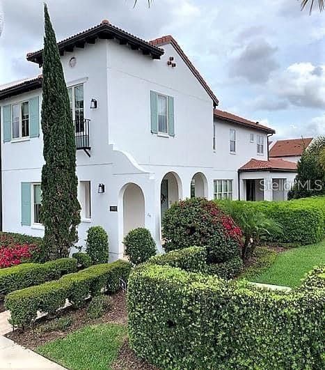 Recently Sold: $700,000 (3 beds, 3 baths, 2519 Square Feet)