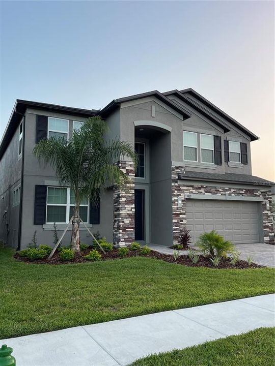 Recently Sold: $552,430 (5 beds, 4 baths, 3531 Square Feet)