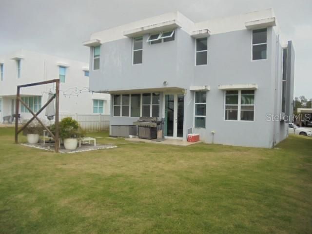 Recently Sold: $295,000 (4 beds, 2 baths, 1761 Square Feet)