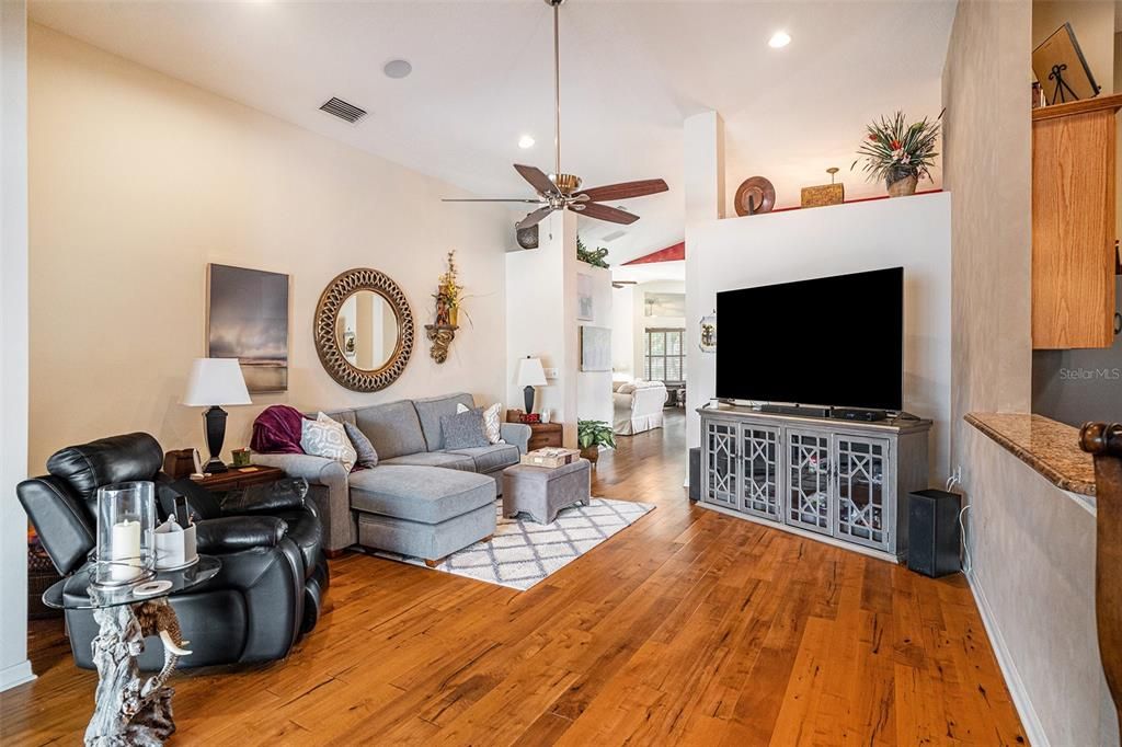 Active With Contract: $650,000 (4 beds, 3 baths, 2623 Square Feet)