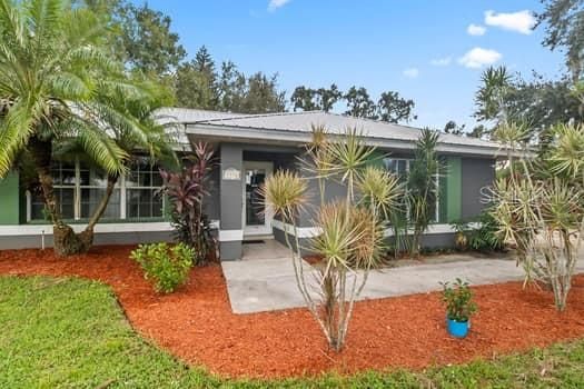Active With Contract: $440,000 (4 beds, 2 baths, 2363 Square Feet)
