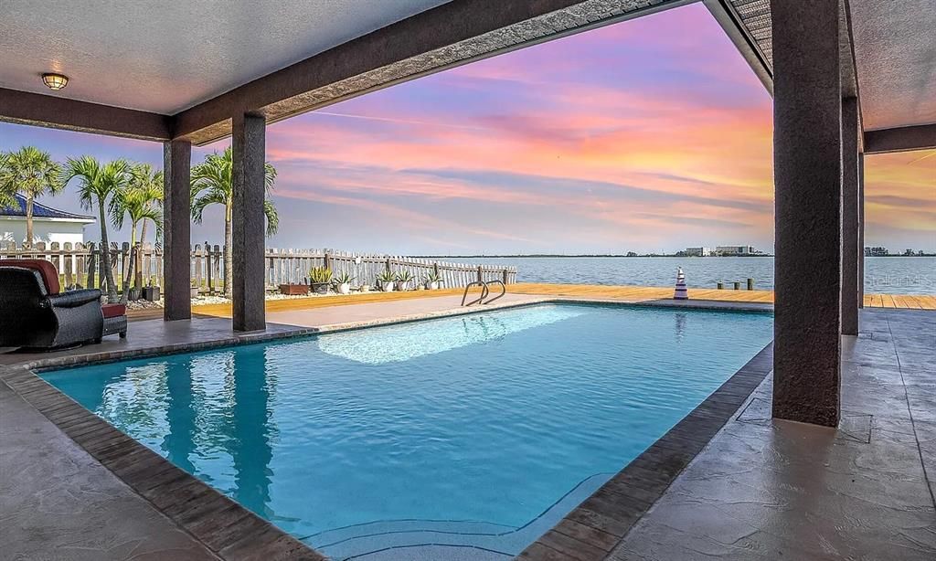 Recently Sold: $1,800,000 (4 beds, 3 baths, 3233 Square Feet)
