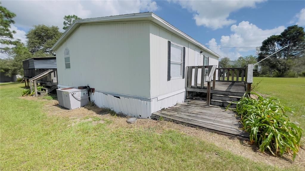 Recently Sold: $89,900 (2 beds, 2 baths, 1000 Square Feet)