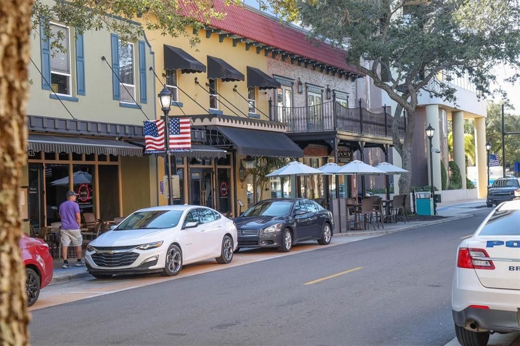 Historic Bradenton's Main Street