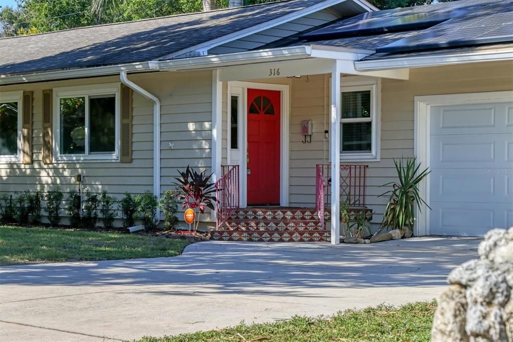 Charming entrance