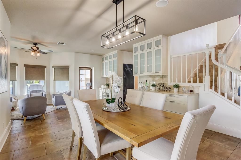 Recently Sold: $1,600,000 (3 beds, 2 baths, 4416 Square Feet)