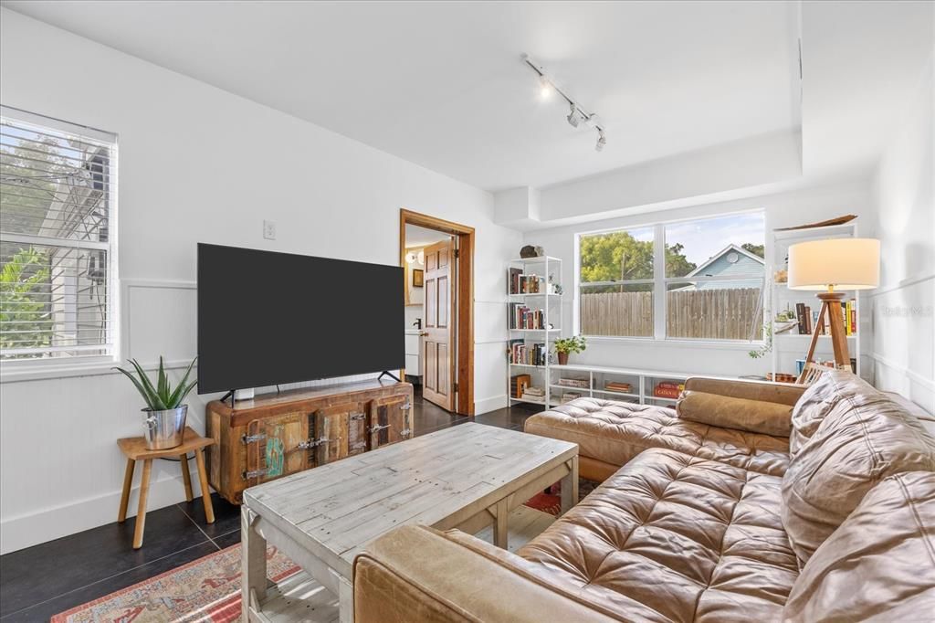 Recently Sold: $625,000 (4 beds, 2 baths, 1938 Square Feet)